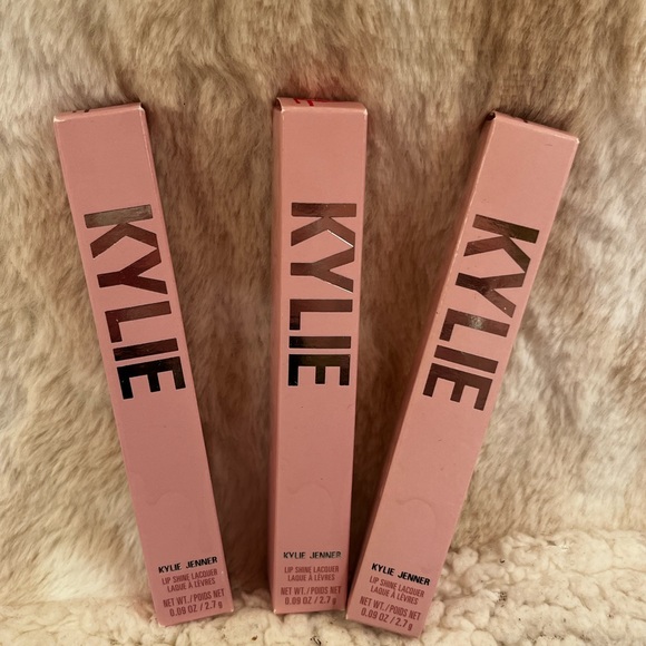 Kylie Cosmetics LOT OF 13 NWT lip kits/lip kits/gloss/etc - Picture 14 of 16